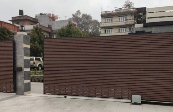 sliding gate custom